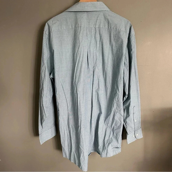 Stafford‎ Travel Button Down - Picture 5 of 5